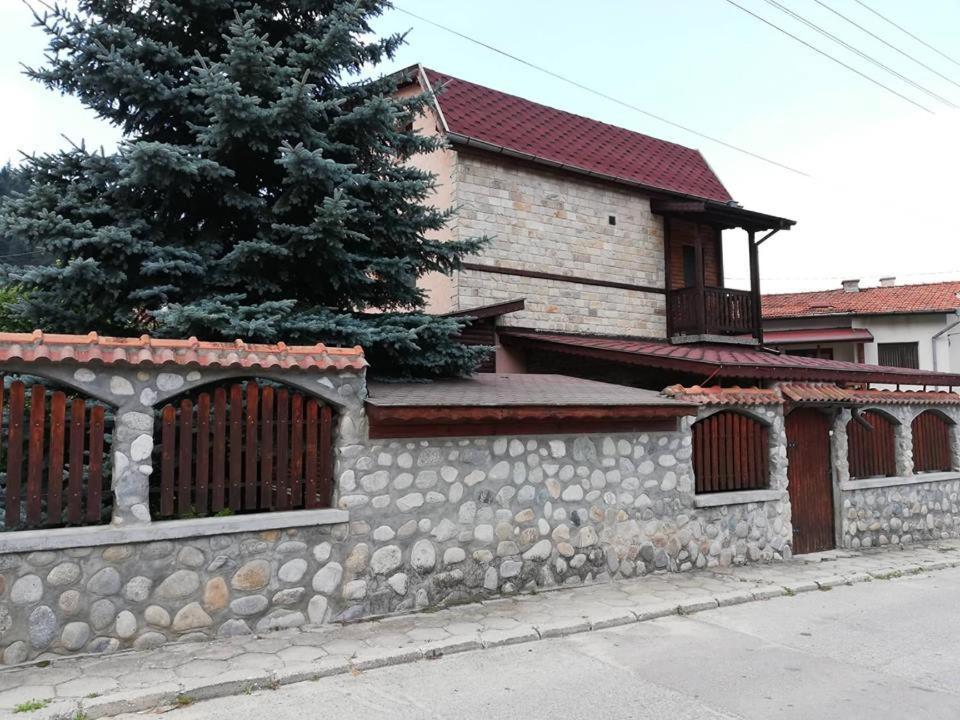 Guest House Diva Reka Beli Iskar Exterior photo