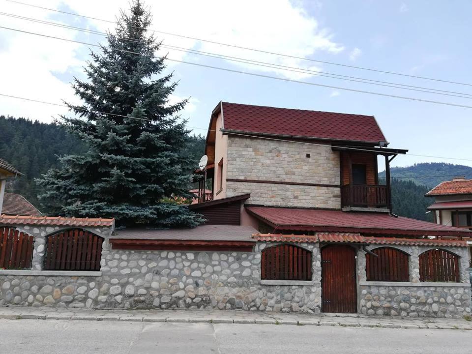 Guest House Diva Reka Beli Iskar Exterior photo